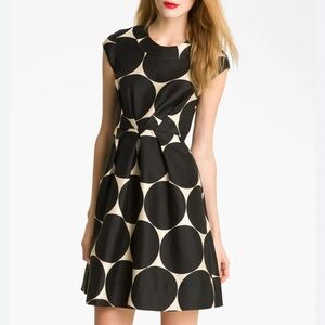 Kate Spade Black Tan Fit and Flare Size 8 Circle Dress